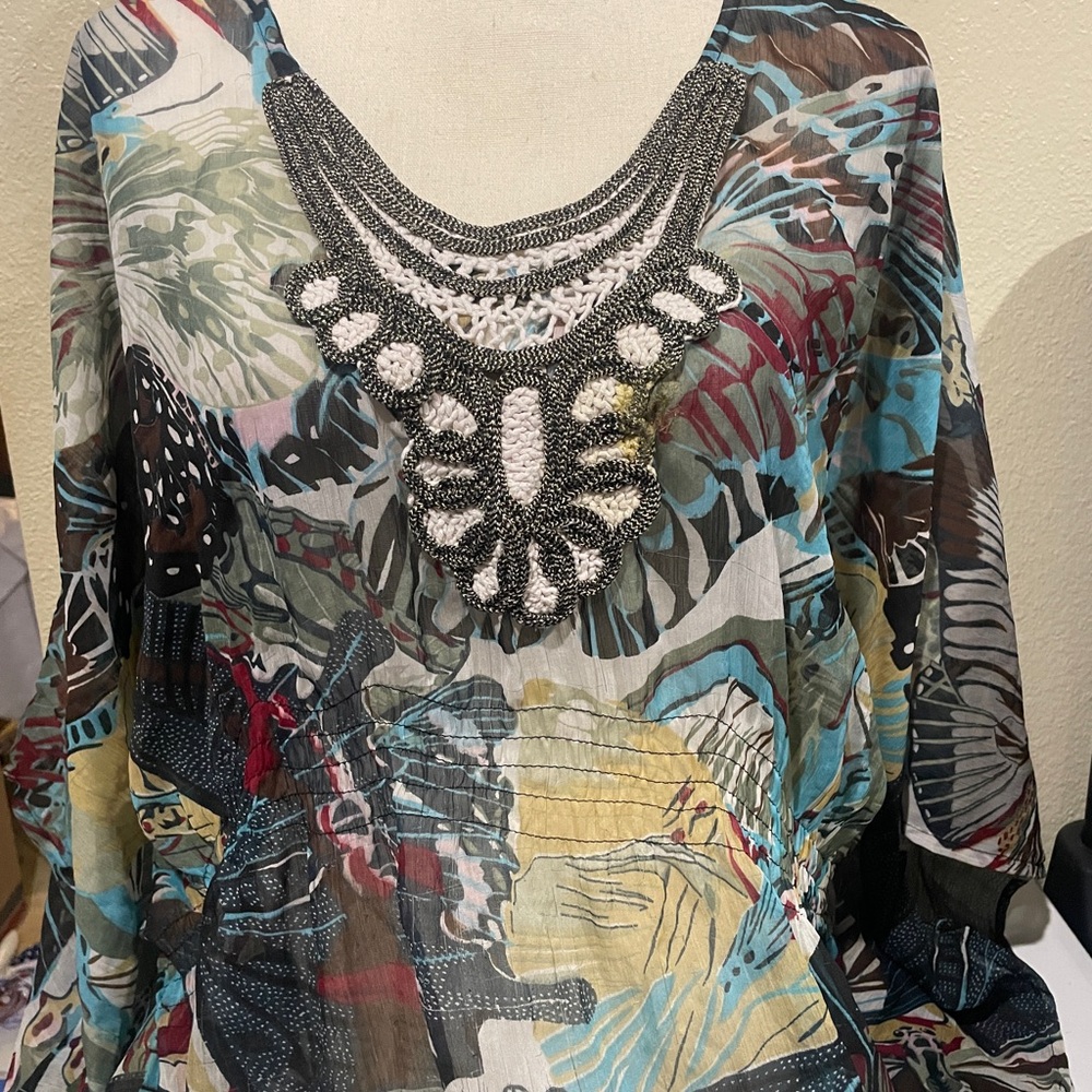 Sol & Mer Butterfly Print Kaftan Style Tunic w/beaded necklace Patterned  Top